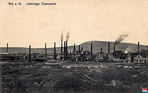 L'activité industrielle d'Ars-sur-Moselle. (carte postale ancienne, pas de date indiquée)