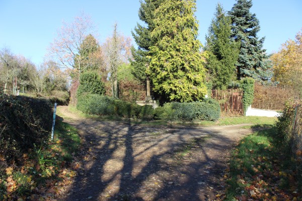 La croix à la limite avec la commune de vaux