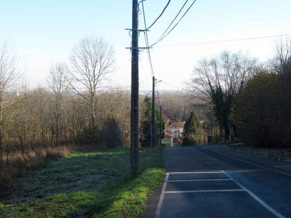 Depuis les abords de la RD603, un beau point de vue qui se referme progressivement mais rapidement.