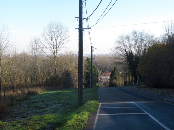 Depuis les abords de la RD603, un beau point de vue qui se referme progressivement mais rapidement.