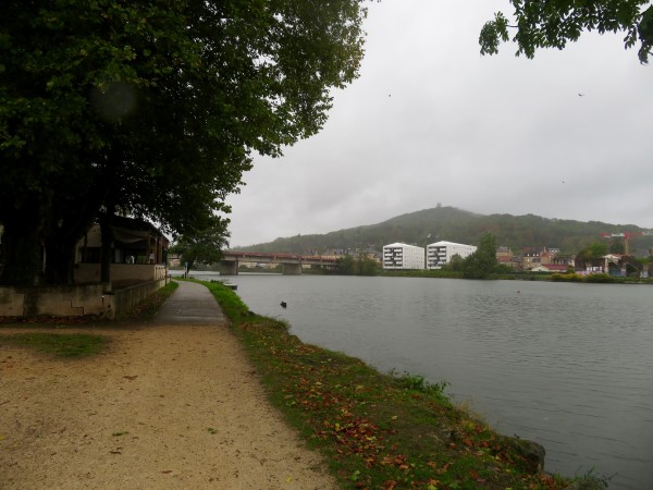 Vue sur le Mont Saint-Quentin depuis le secteur