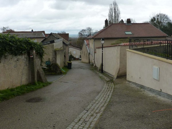 À Vigneulles, le fil d'eau pavé