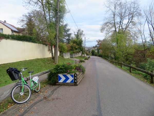 La route entre Longeville-lès-Metz et Scy-Chazelles.
