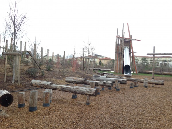 Jeux de casse-cou _ Parc des Oblates à Nantes (crédit : Omnibus)