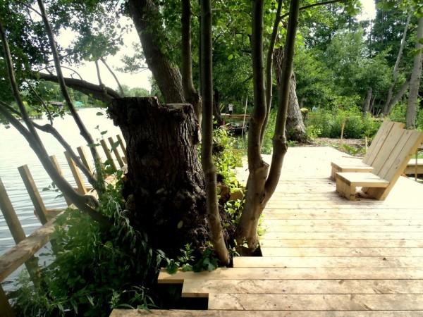 Terrasse et mobilier sur-mesure, Jardin d’Érode, Hortillonnages d’Amiens (Somme), Agence Wagon Landscaping